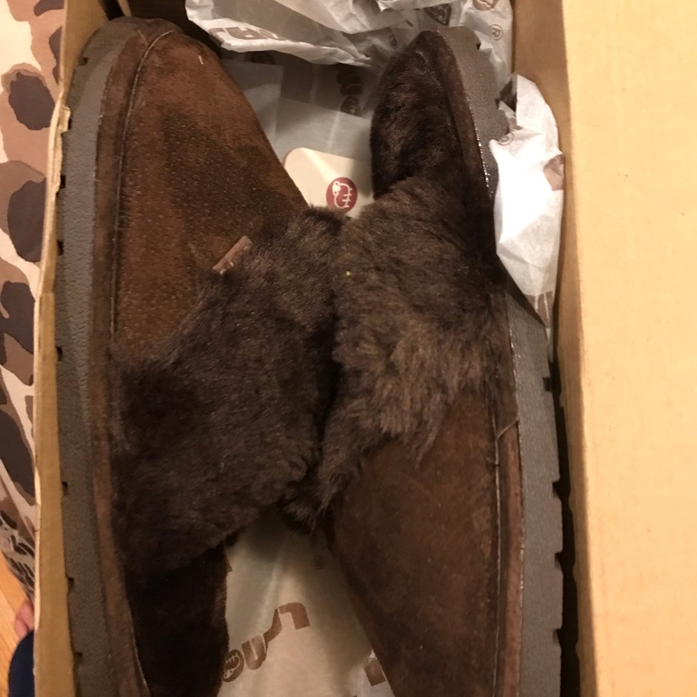 Brown ugg like slippers sz 6